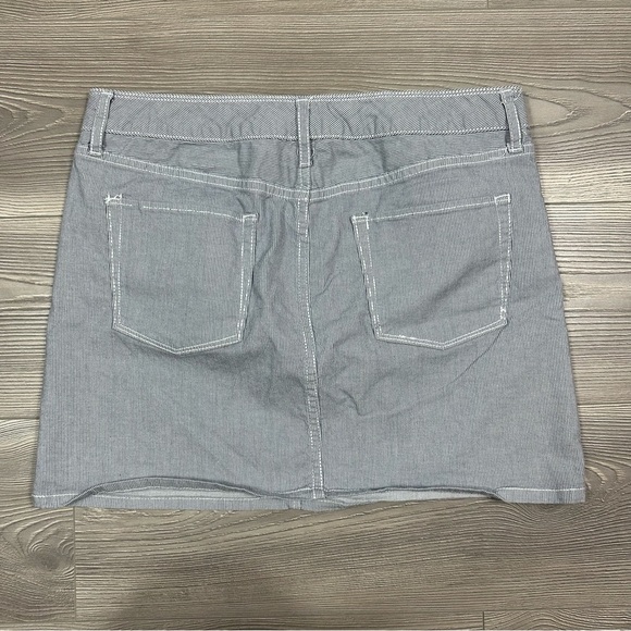 Gap Navy White Pinstripe Mini Skirt Cotton Blend High Waist Size 10 - Picture 4 of 5